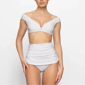 NWT SKIMS sculpting XXS off the shoulder white swimsuit TOP